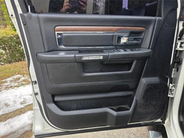 2018 Ram 3500 Laramie Crew Cab 4x4 8' Box