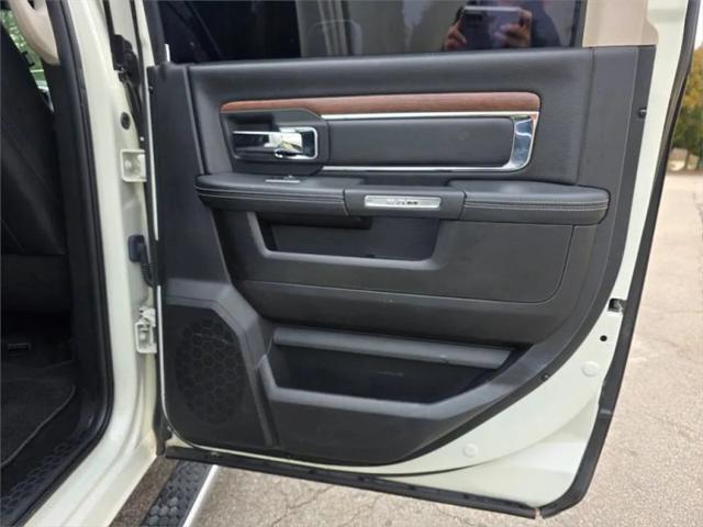 2018 Ram 3500 Laramie Crew Cab 4x4 8' Box