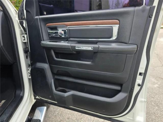 2018 Ram 3500 Laramie Crew Cab 4x4 8' Box