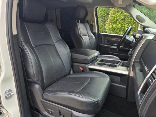 2018 Ram 3500 Laramie Crew Cab 4x4 8' Box