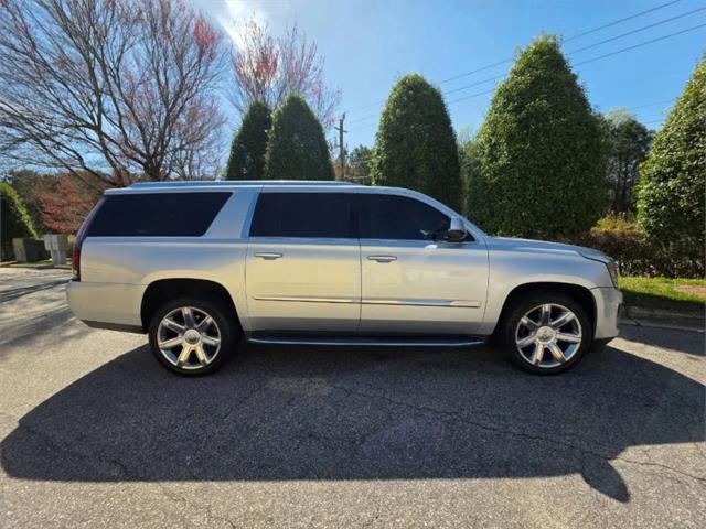 2019 Cadillac Escalade ESV Luxury