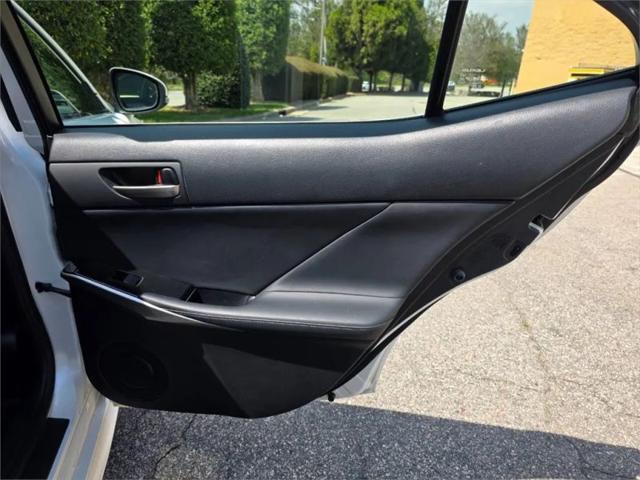 2018 Lexus IS 300 300