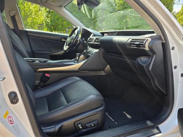 2018 Lexus IS 300 300