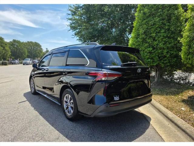 2021 Toyota Sienna XLE