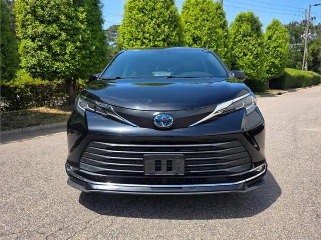 2021 Toyota Sienna XLE