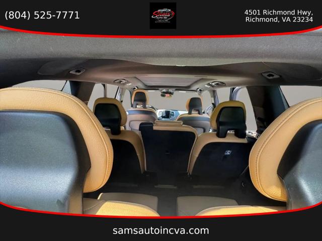 2017 Volvo XC90 T6 Momentum