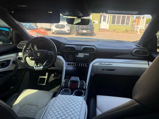2019 Lamborghini Urus Base