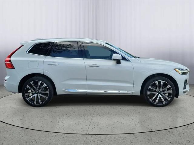 2023 Volvo XC60 B5 Ultimate Bright Theme