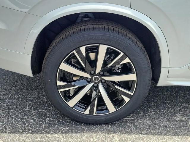 2026 Volvo XC90 Core, B5 AWD Gas (mild hybrid), Gasoline, Bright, 7 Seats