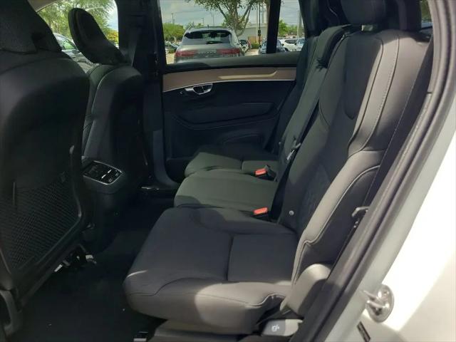 2026 Volvo XC90 Core, B5 AWD Gas (mild hybrid), Gasoline, Bright, 7 Seats
