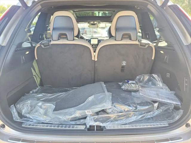2026 Volvo XC90 Ultra, B6 AWD Gas (mild hybrid), Gasoline, Bright, 6 Seats