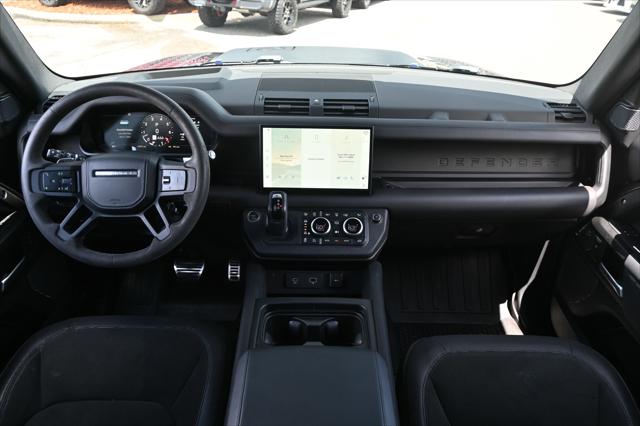 2023 Land Rover Defender 110 V8