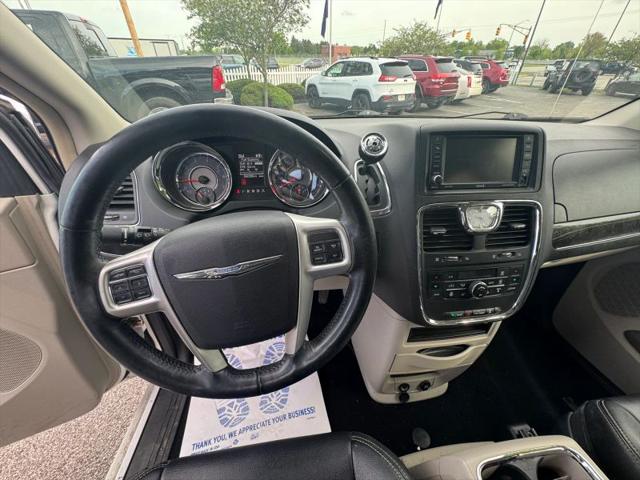 2015 Chrysler Town & Country Touring-L