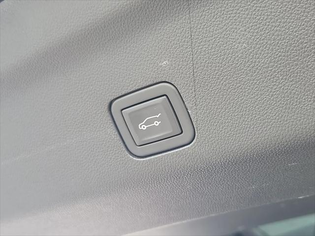 2023 Cadillac Escalade 4WD Sport Platinum