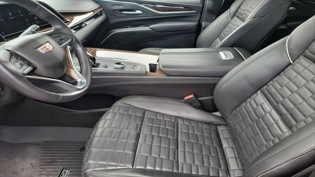 2023 Cadillac Escalade 4WD Sport Platinum