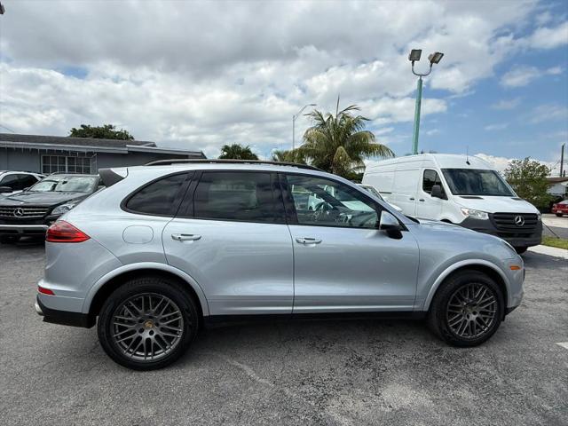 2017 Porsche Cayenne Platinum Edition