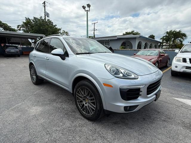 2017 Porsche Cayenne Platinum Edition