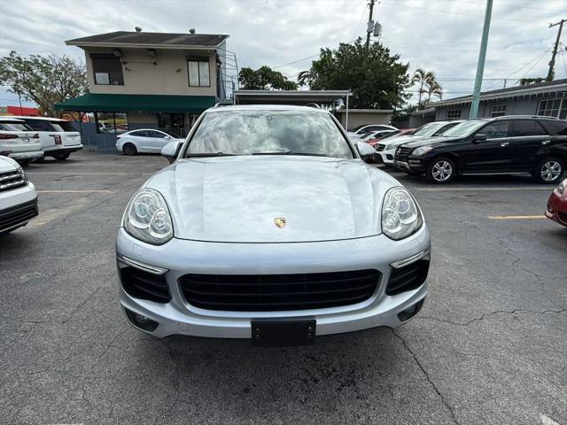 2017 Porsche Cayenne Platinum Edition
