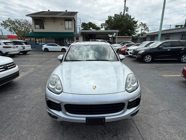 2017 Porsche Cayenne Platinum Edition