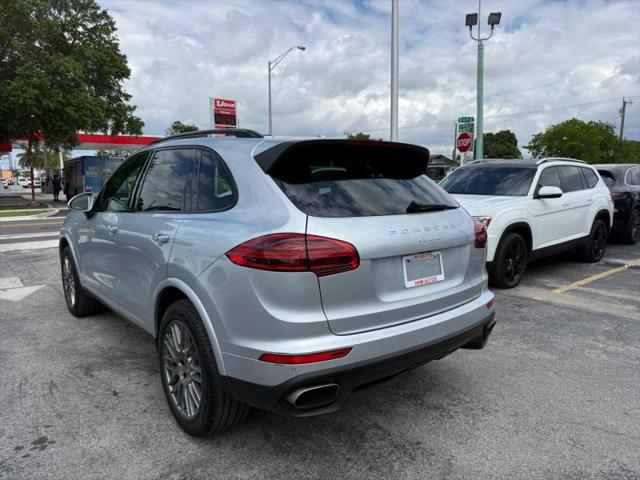 2017 Porsche Cayenne Platinum Edition