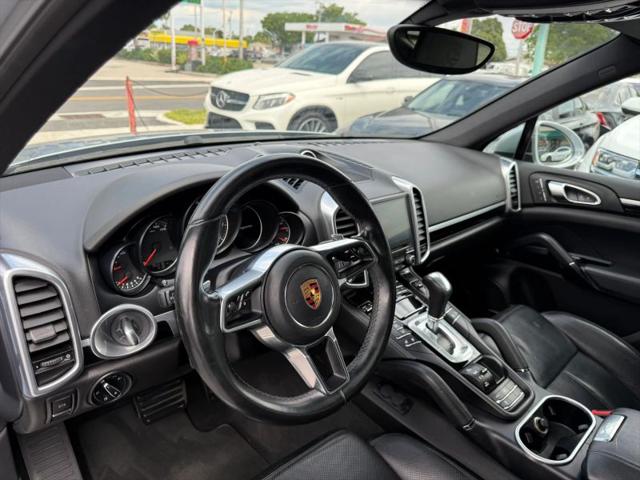 2017 Porsche Cayenne Platinum Edition
