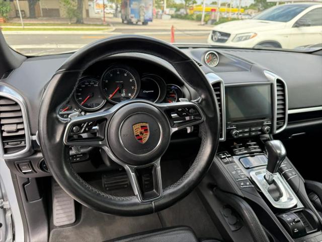 2017 Porsche Cayenne Platinum Edition