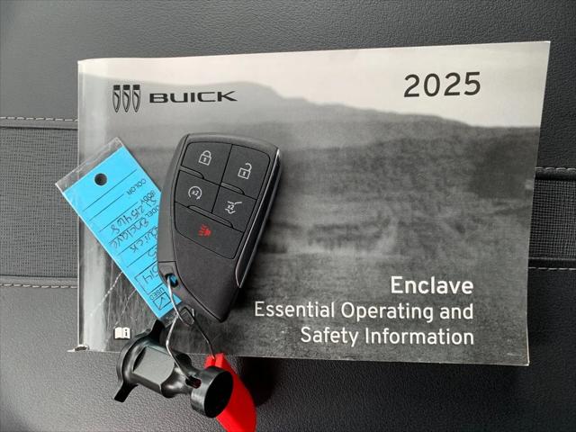 2025 Buick Enclave Preferred FWD