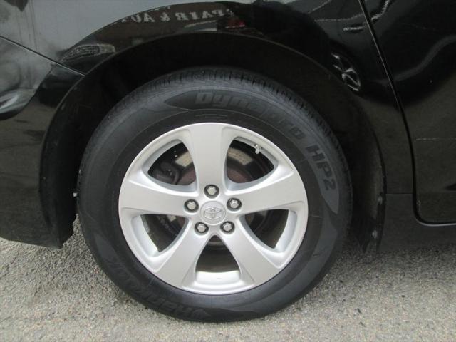 2013 Toyota Sienna LE V6 8 Passenger