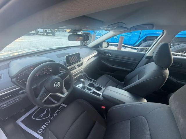 2025 Nissan Altima SV FWD