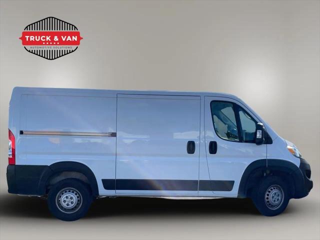 2025 Ram ProMaster 2500 Cargo Van Tradesman Low Roof 136" WB w/Pass Seat