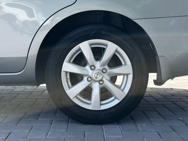 2012 Nissan Versa 1.6 SL