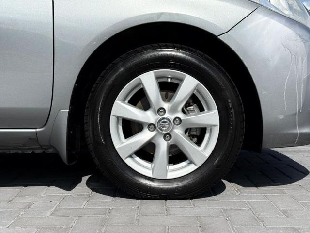 2012 Nissan Versa 1.6 SL