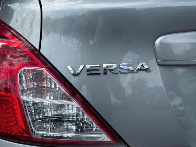 2012 Nissan Versa 1.6 SL
