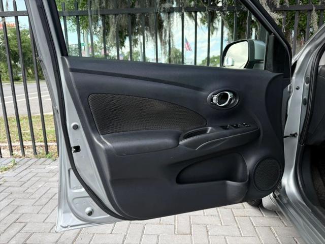 2012 Nissan Versa 1.6 SL