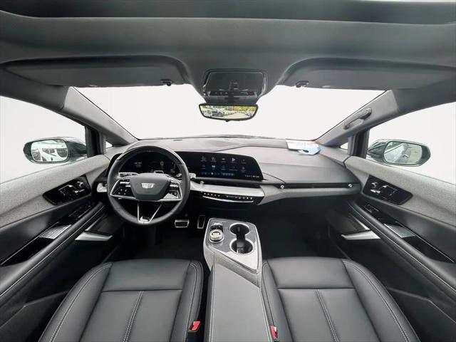 2025 Cadillac iQ Luxury 1 AWD