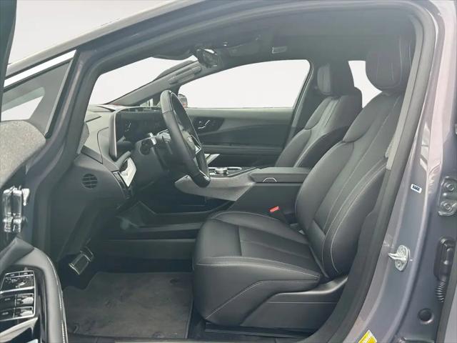 2025 Cadillac iQ Luxury 1 AWD