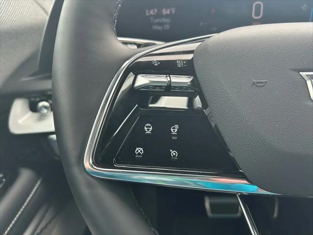 2025 Cadillac iQ Luxury 1 AWD