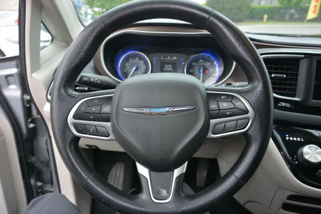 2021 Chrysler Voyager LXI