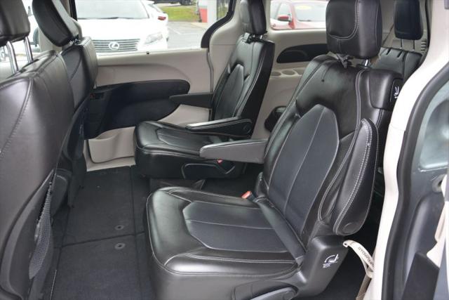 2021 Chrysler Voyager LXI