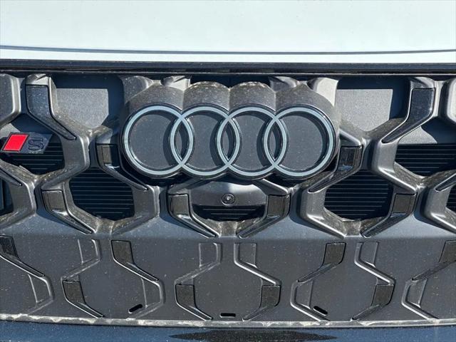 2025 Audi SQ5 Premium Plus TFSI quattro S tronic