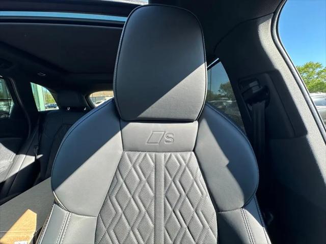 2025 Audi SQ5 Premium Plus TFSI quattro S tronic