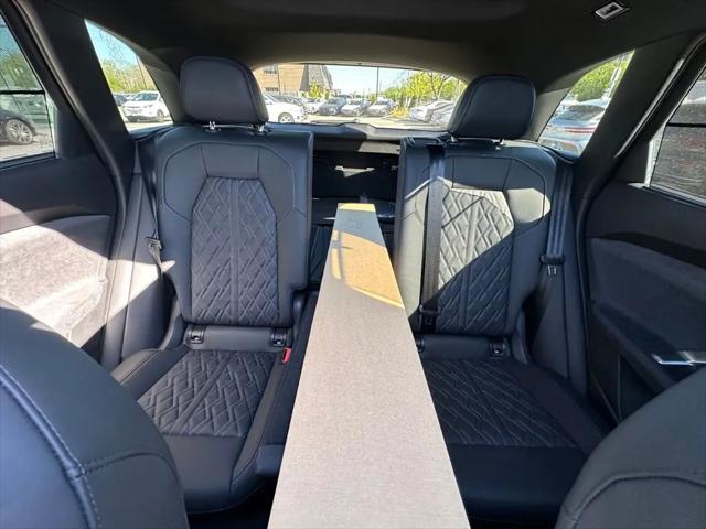 2025 Audi SQ5 Premium Plus TFSI quattro S tronic