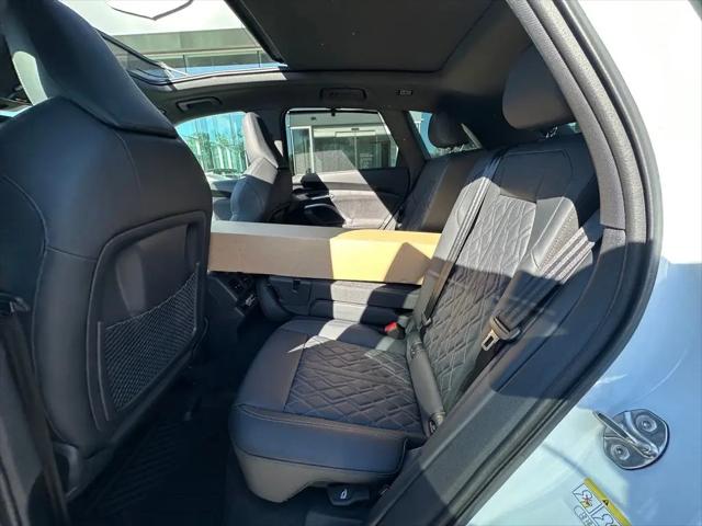 2025 Audi SQ5 Premium Plus TFSI quattro S tronic