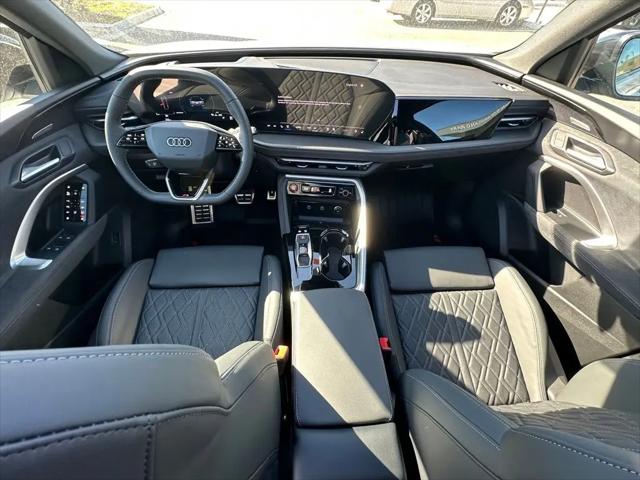 2025 Audi SQ5 Premium Plus TFSI quattro S tronic