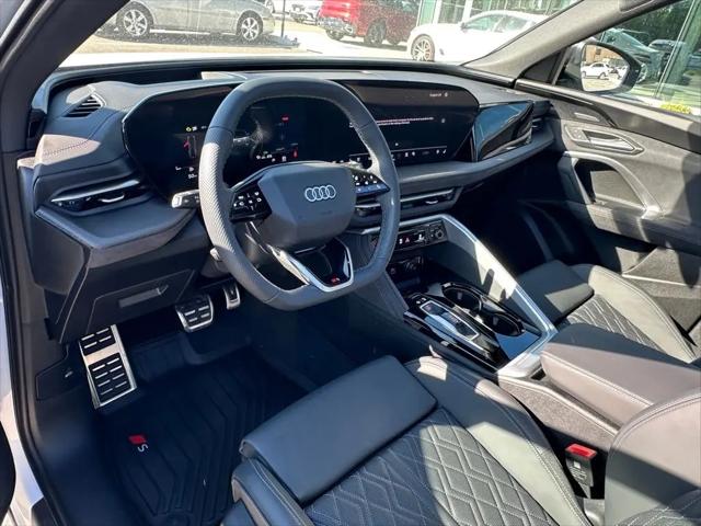 2025 Audi SQ5 Premium Plus TFSI quattro S tronic