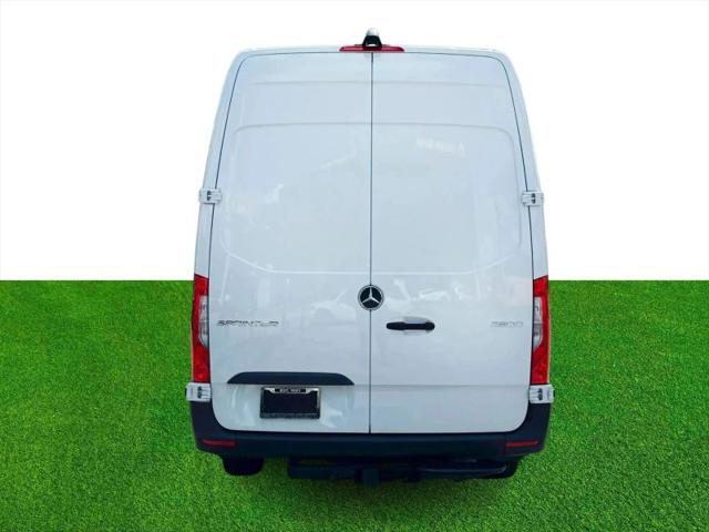 2025 Mercedes-Benz Sprinter 2500 High Roof 4-Cyl Diesel