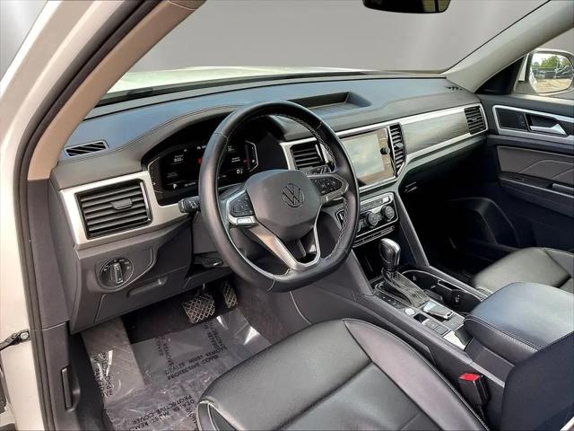 2022 Volkswagen Atlas 3.6L V6 SE w/Technology