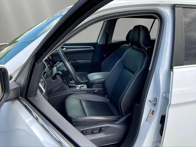 2022 Volkswagen Atlas 3.6L V6 SE w/Technology