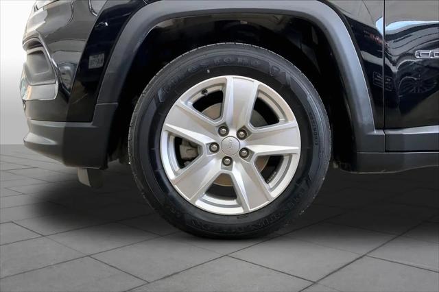 2022 Jeep Compass Latitude FWD