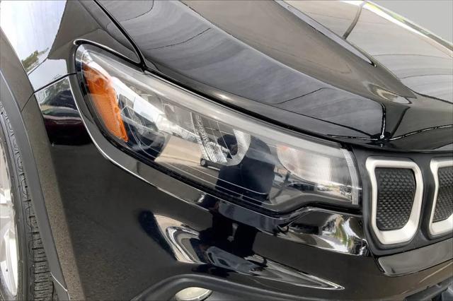 2022 Jeep Compass Latitude FWD